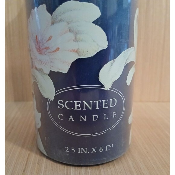 American Greetings Scented Large Pillar Candle Vintage Blue 6" MADE IN USA - Picture 6 of 9
